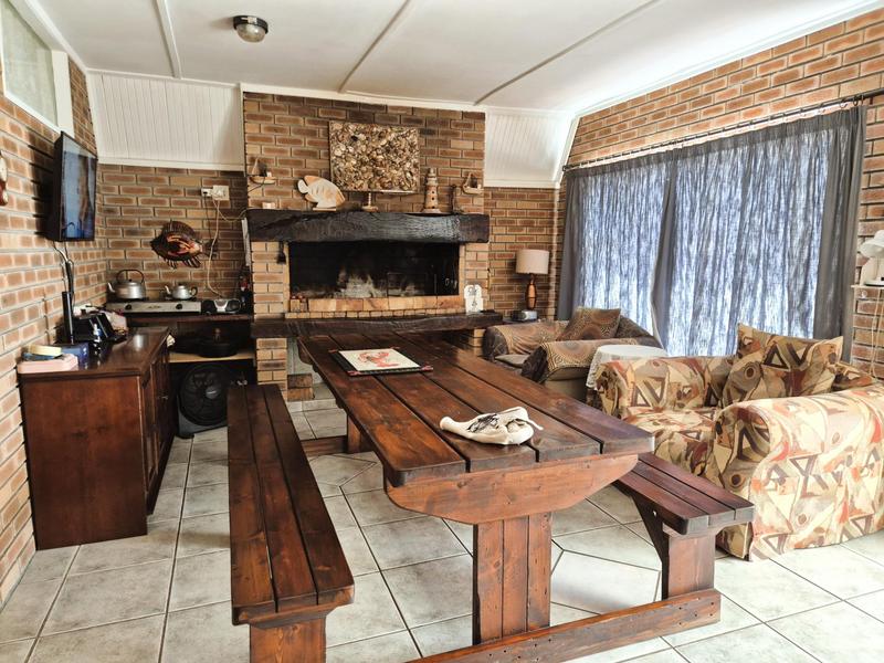 5 Bedroom Property for Sale in Franskraal Western Cape